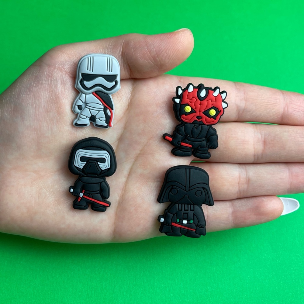 Star Wars Crocs Shoe Charms Set of 13 β Darth Vader, Yoda, R2-D2 - Picture 3 of 7